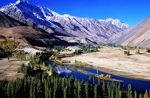 Ghizer is home to the dramatic landscapes of the Phander Valley