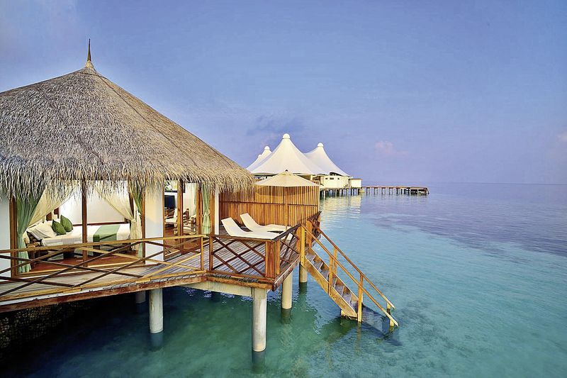 If you’re looking to unwind in style, nowhere does luxury quite like the Maldives.